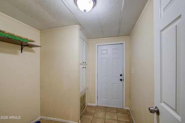 1770 N VALLEY Drive 18, Apache Junction, AZ 85120