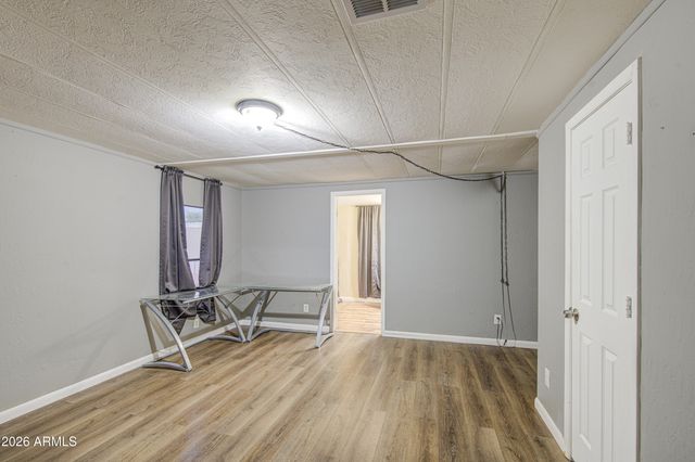 1770 N VALLEY Drive 18, Apache Junction, AZ 85120