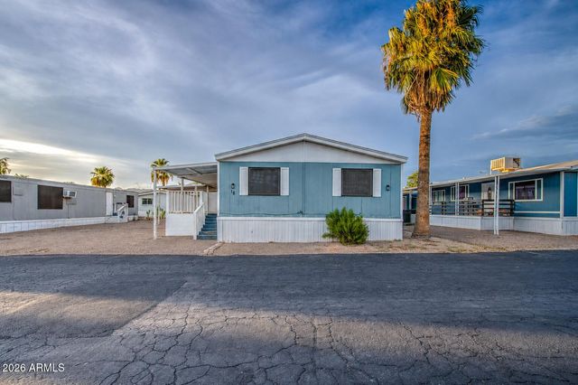 1770 N VALLEY Drive 18, Apache Junction, AZ 85120