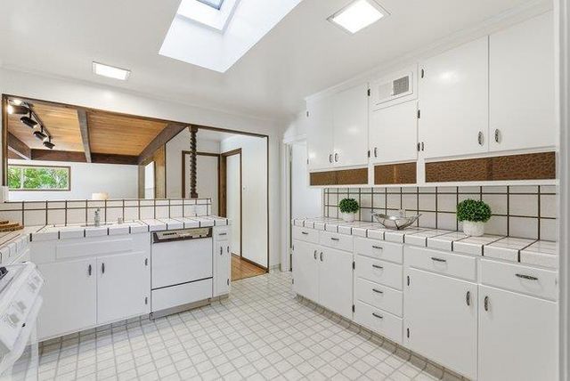 1244 Dewey Street, Redwood City, CA 94061