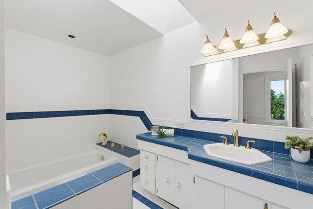 1244 Dewey Street, Redwood City, CA 94061