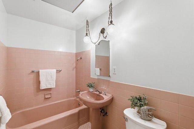 1244 Dewey Street, Redwood City, CA 94061