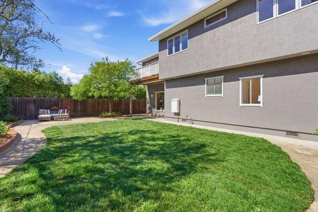 1244 Dewey Street, Redwood City, CA 94061