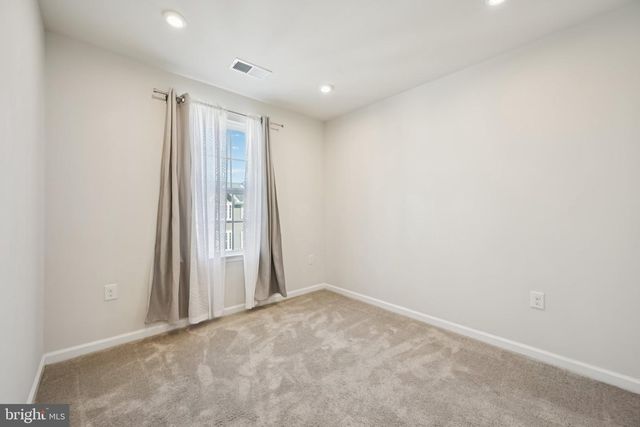 102 ALMOND DR, Lansdale, PA 19446