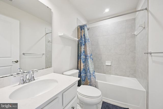 102 ALMOND DR, Lansdale, PA 19446