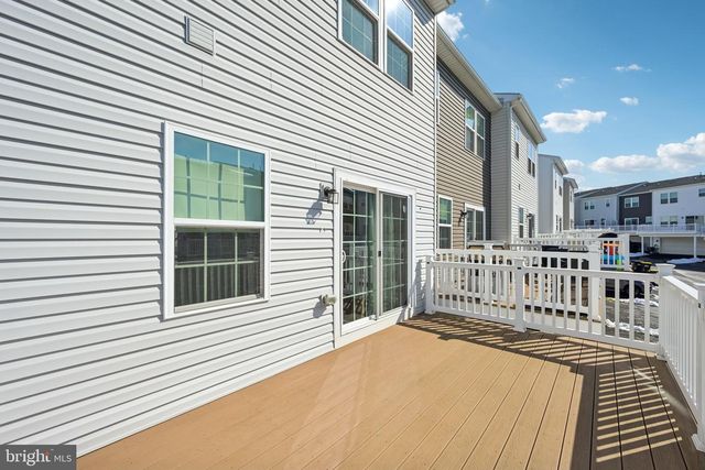 102 ALMOND DR, Lansdale, PA 19446