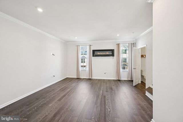 102 ALMOND DR, Lansdale, PA 19446