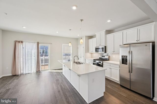 102 ALMOND DR, Lansdale, PA 19446