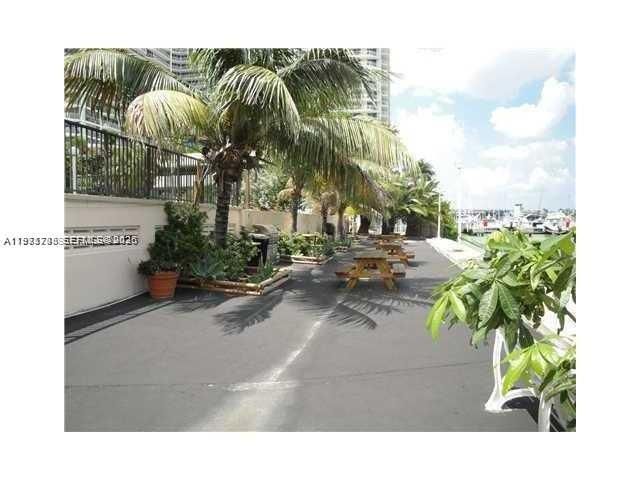 7545 E Treasure Dr 1A, North Bay Village, FL 33141