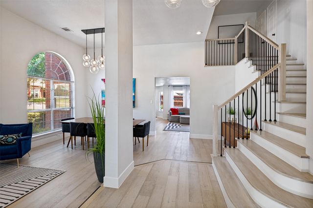 534 Post Oak Road, Grapevine, TX 76051