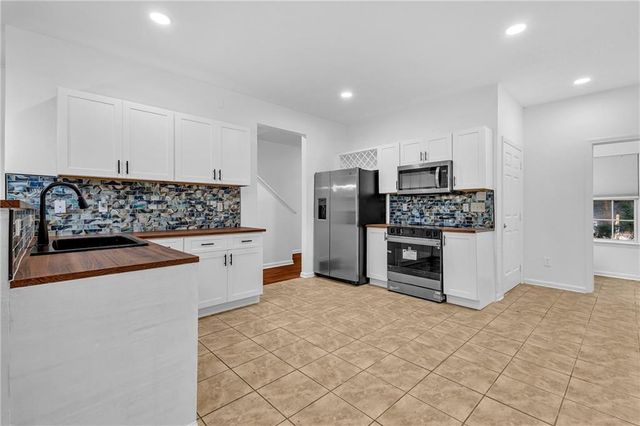 2849 Windsor Forrest Court, Atlanta, GA 30349