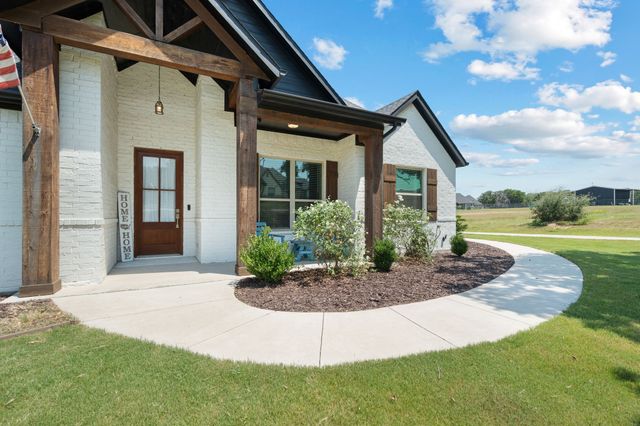 108 Creek Forest Road, Reno, TX 76020