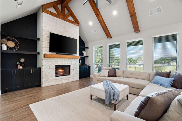 108 Creek Forest Road, Reno, TX 76020