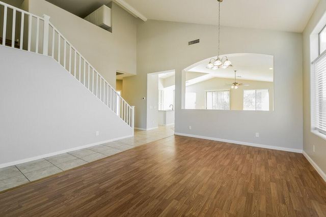 6427 W Silver Sage Lane, Phoenix, AZ 85083