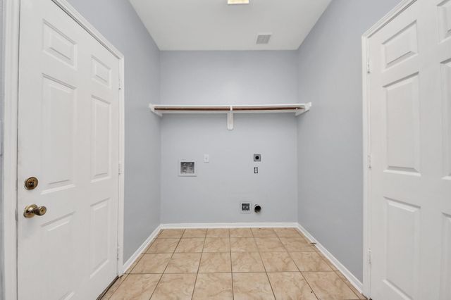 9002 Sundown Drive, Pearland, TX 77584