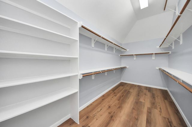 9002 Sundown Drive, Pearland, TX 77584