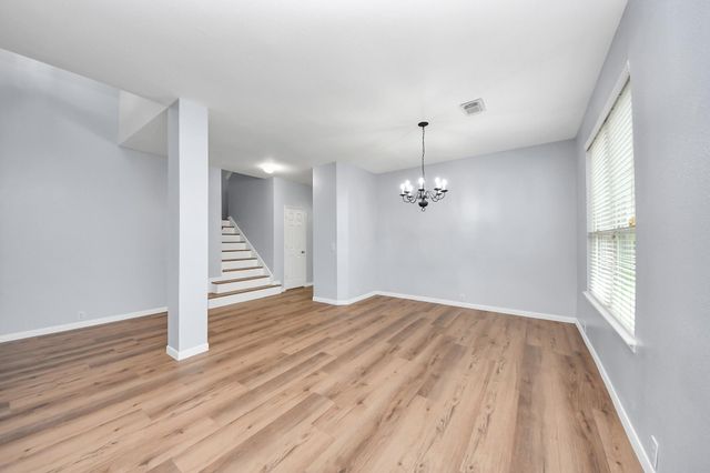 9002 Sundown Drive, Pearland, TX 77584