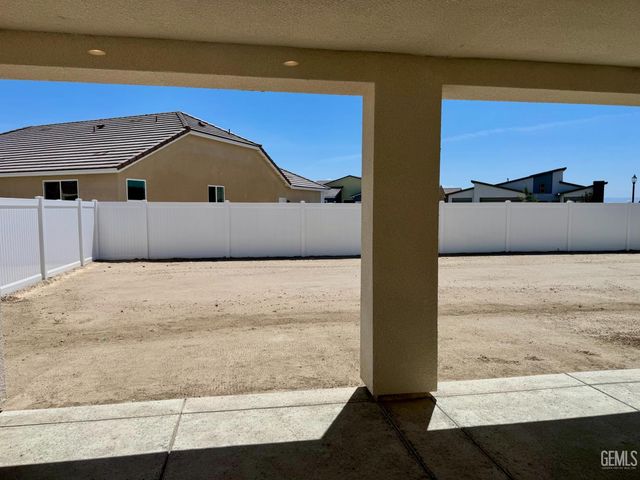 14711 Lower Parkshire Street, Bakersfield, CA 93311