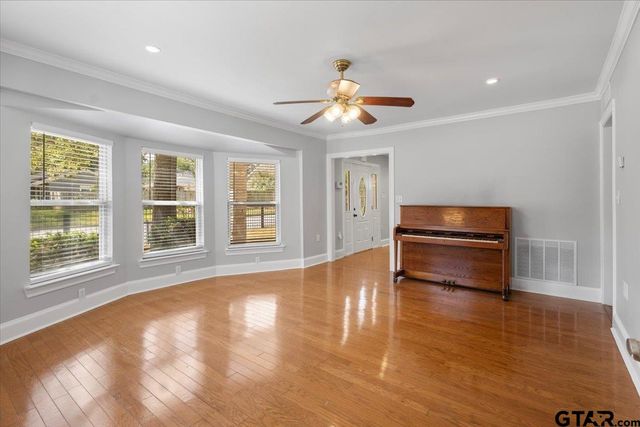 627 W 2nd St., Tyler, TX 75701