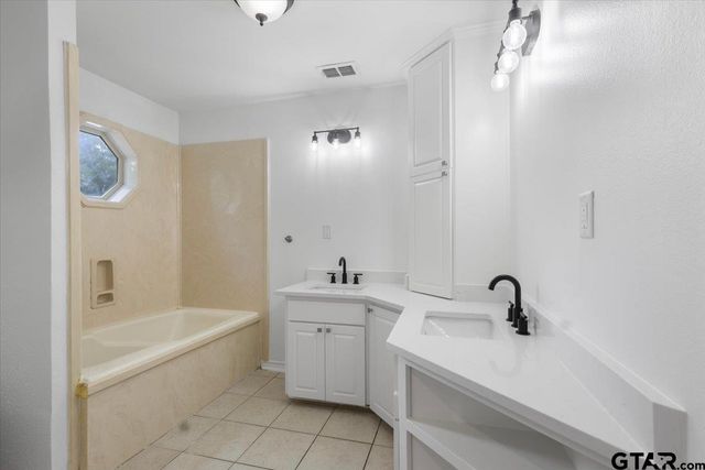 627 W 2nd St., Tyler, TX 75701