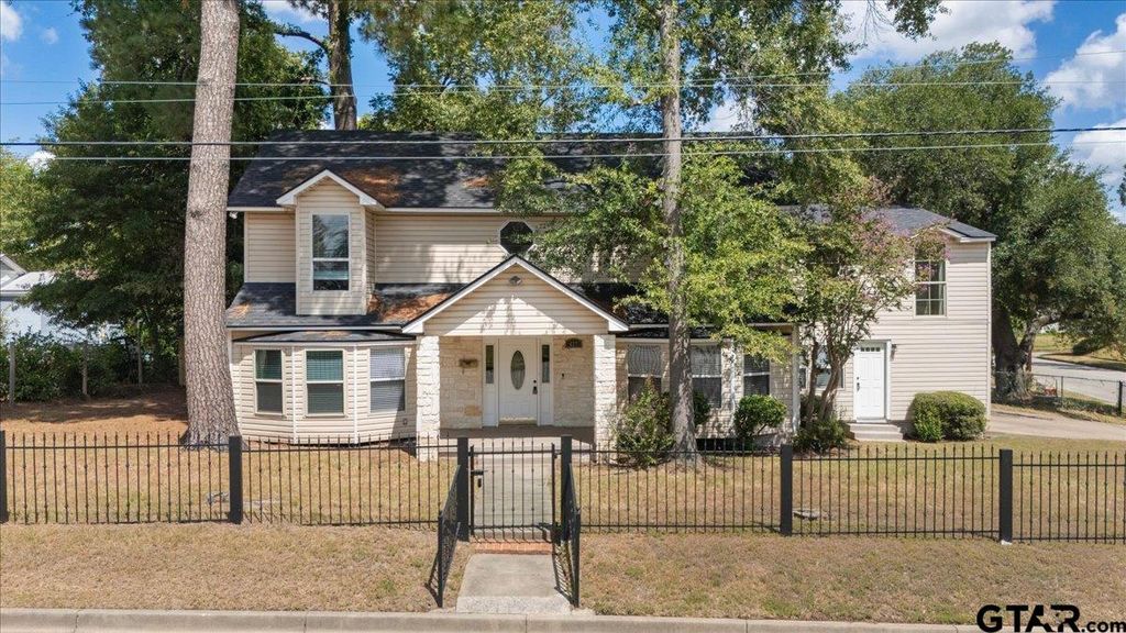 627 W 2nd St., Tyler, TX 75701