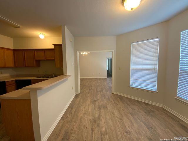 7043 TOURANT RD, San Antonio, TX 78240