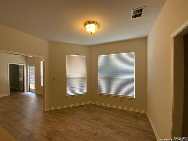 7043 TOURANT RD, San Antonio, TX 78240