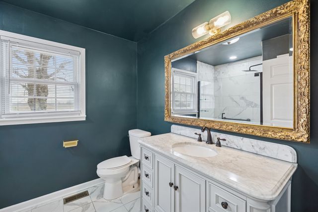 639 Four Seasons Rd, Smithville, TN 37166