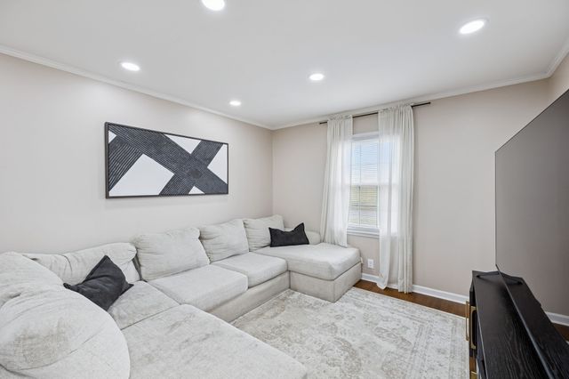 639 Four Seasons Rd, Smithville, TN 37166