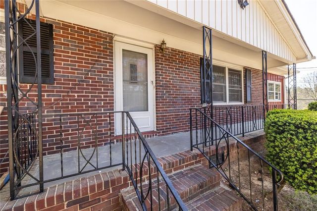 2058 Green Forrest Drive, Decatur, GA 30032