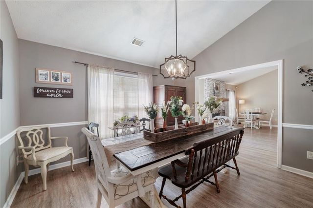 1611 Lake View Court, Loganville, GA 30052