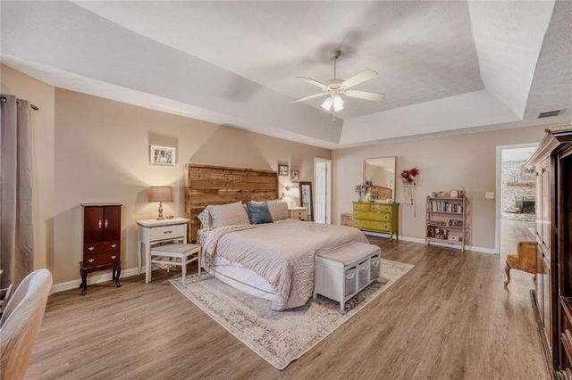 1611 Lake View Court, Loganville, GA 30052
