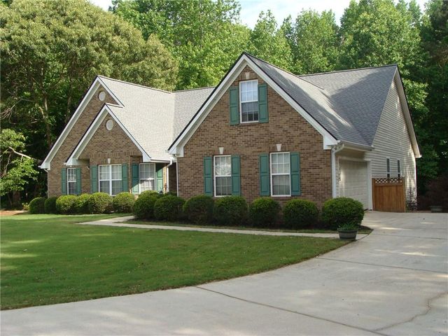 1611 Lake View Court, Loganville, GA 30052
