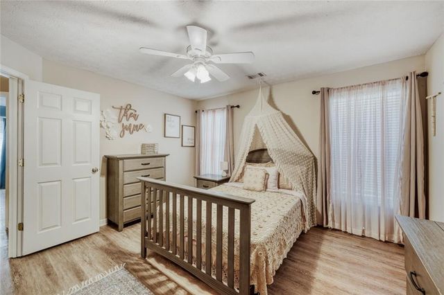 1611 Lake View Court, Loganville, GA 30052