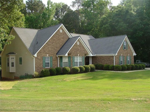 1611 Lake View Court, Loganville, GA 30052