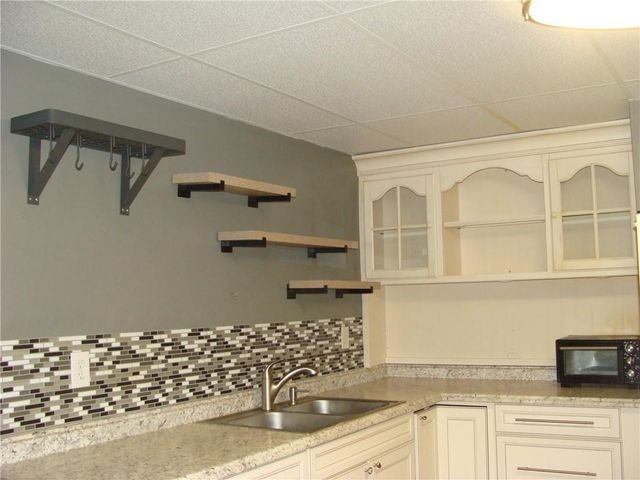 1611 Lake View Court, Loganville, GA 30052