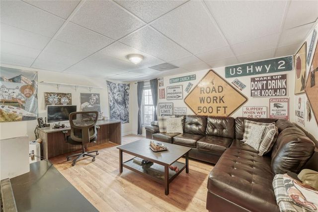 1611 Lake View Court, Loganville, GA 30052