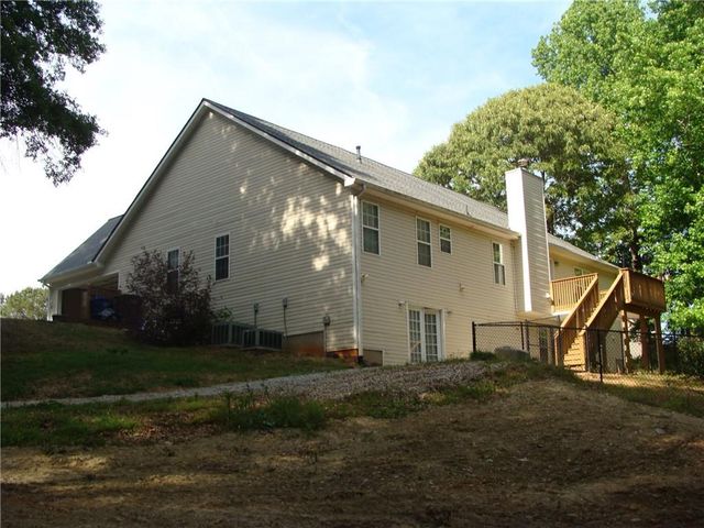 1611 Lake View Court, Loganville, GA 30052