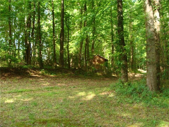 1611 Lake View Court, Loganville, GA 30052
