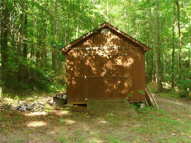 1611 Lake View Court, Loganville, GA 30052