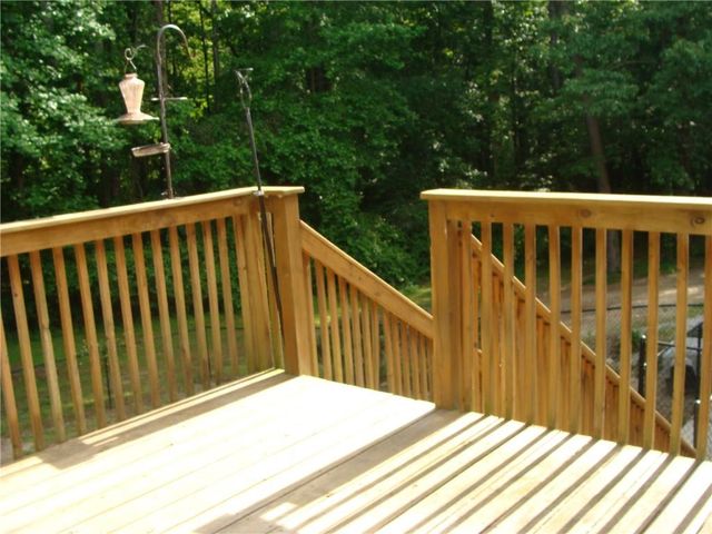 1611 Lake View Court, Loganville, GA 30052