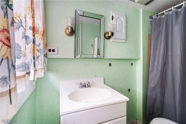 188 Meadowbrook Avenue, Boardman, OH 44512