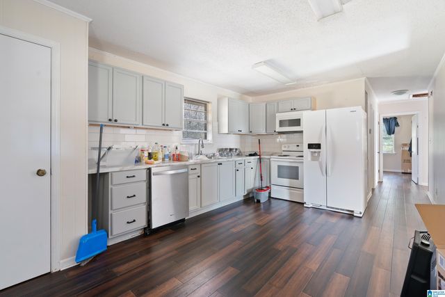 328 CIRCLEWOOD DRIVE, Brent, AL 35034