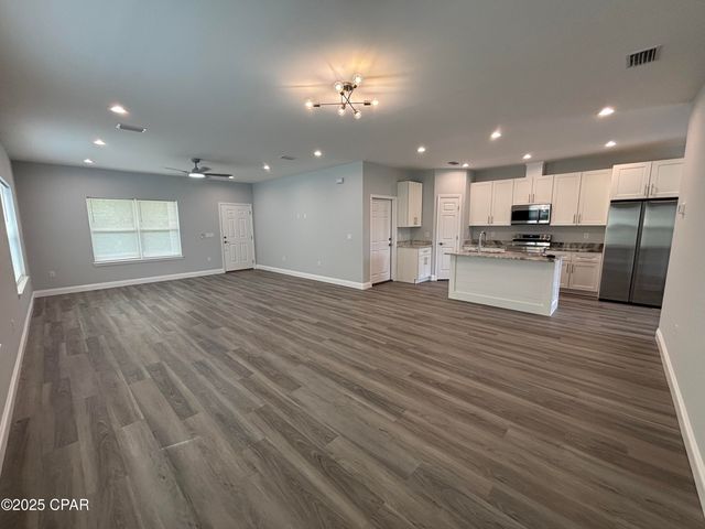 2940 Hall Avenue, Panama City, FL 32405
