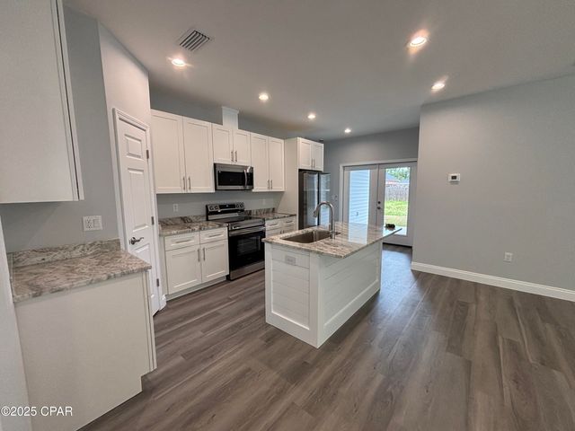 2940 Hall Avenue, Panama City, FL 32405