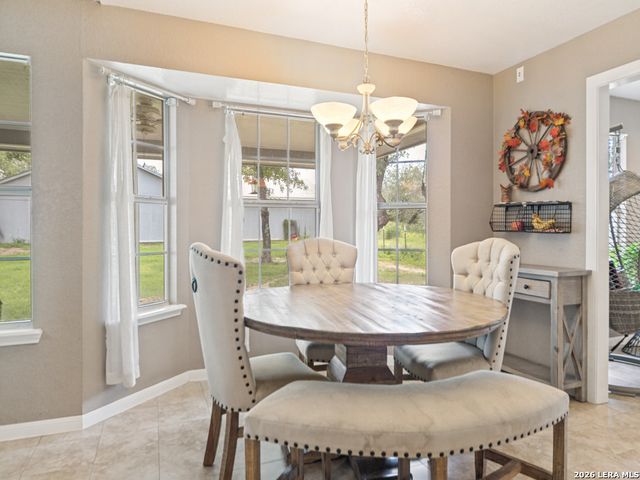 335 SPUR RDG, San Antonio, TX 78264