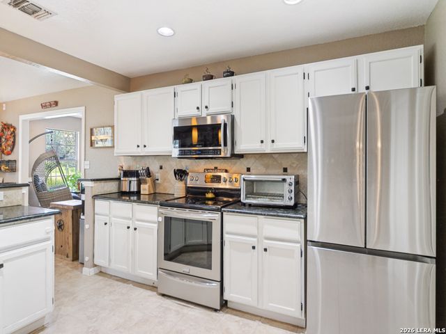 335 SPUR RDG, San Antonio, TX 78264