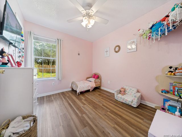 335 SPUR RDG, San Antonio, TX 78264