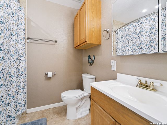 335 SPUR RDG, San Antonio, TX 78264