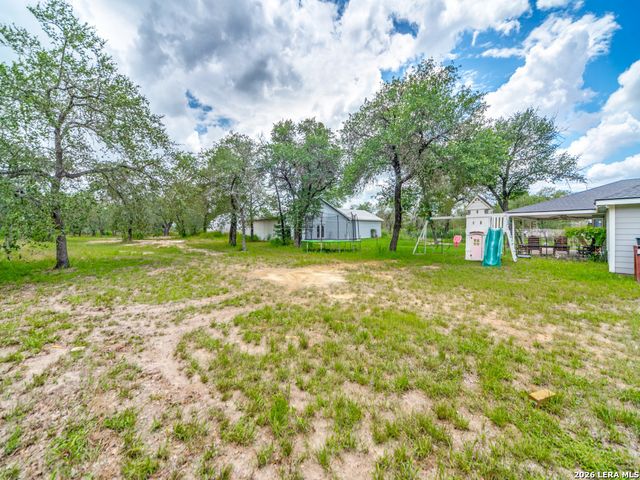 335 SPUR RDG, San Antonio, TX 78264
